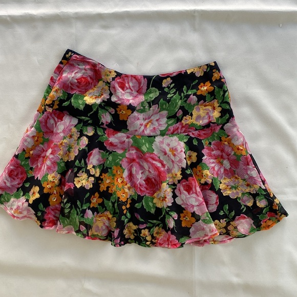 Abercrombie & Fitch Skirt Size 2 - Picture 2 of 7